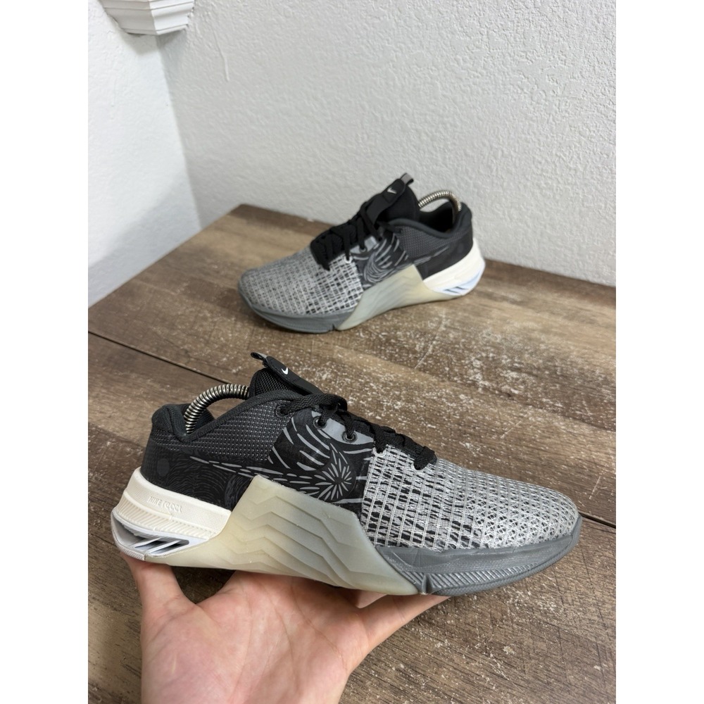 Nike Metcon 8 AMP Shoes Mens Size 7 Gray Black Training Sneakers DQ4675-001